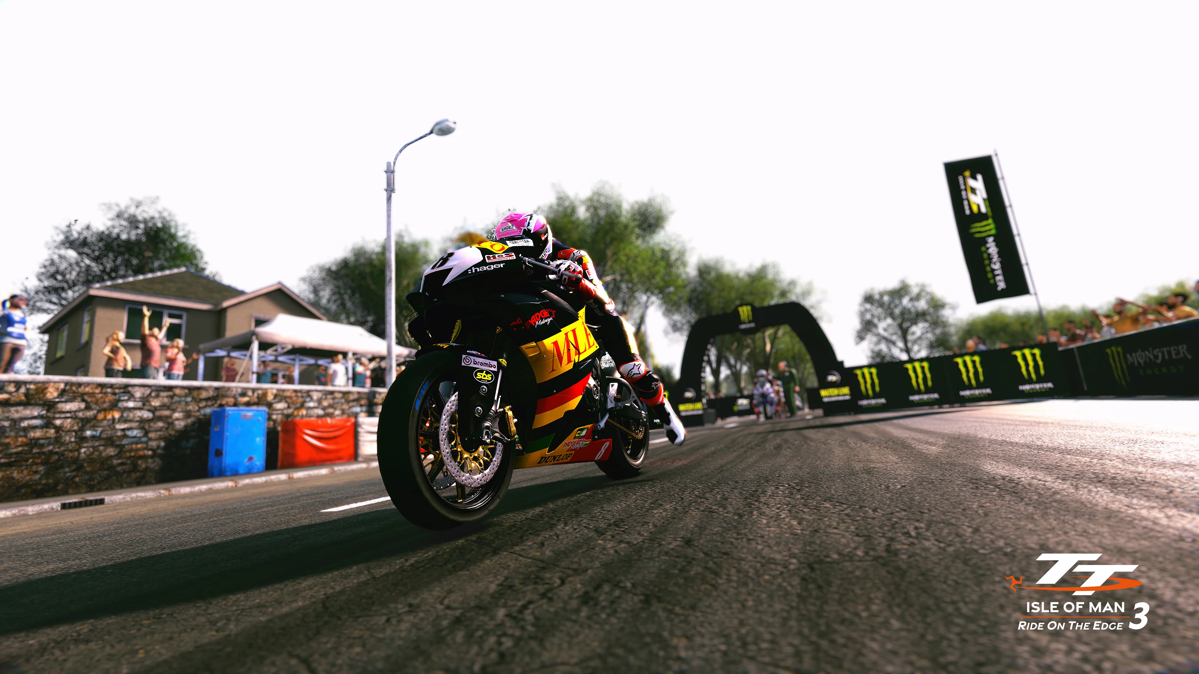 TT ISLE OF MAN RIDE ON THE EDGE 3 - PS4 - Image 4